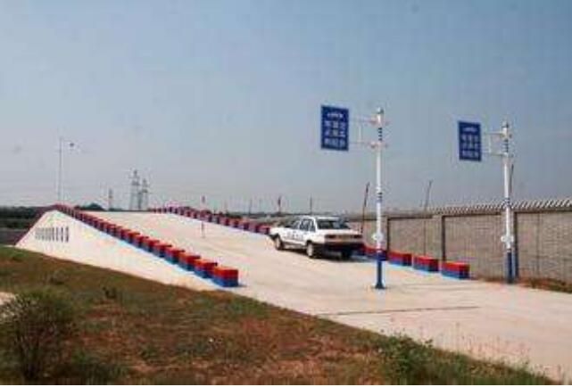 科目四考试的8个陷阱，一定要谨慎对待！